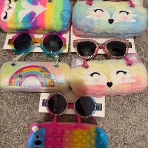 NEW GIRLS SUNGLASSES (set of 5)